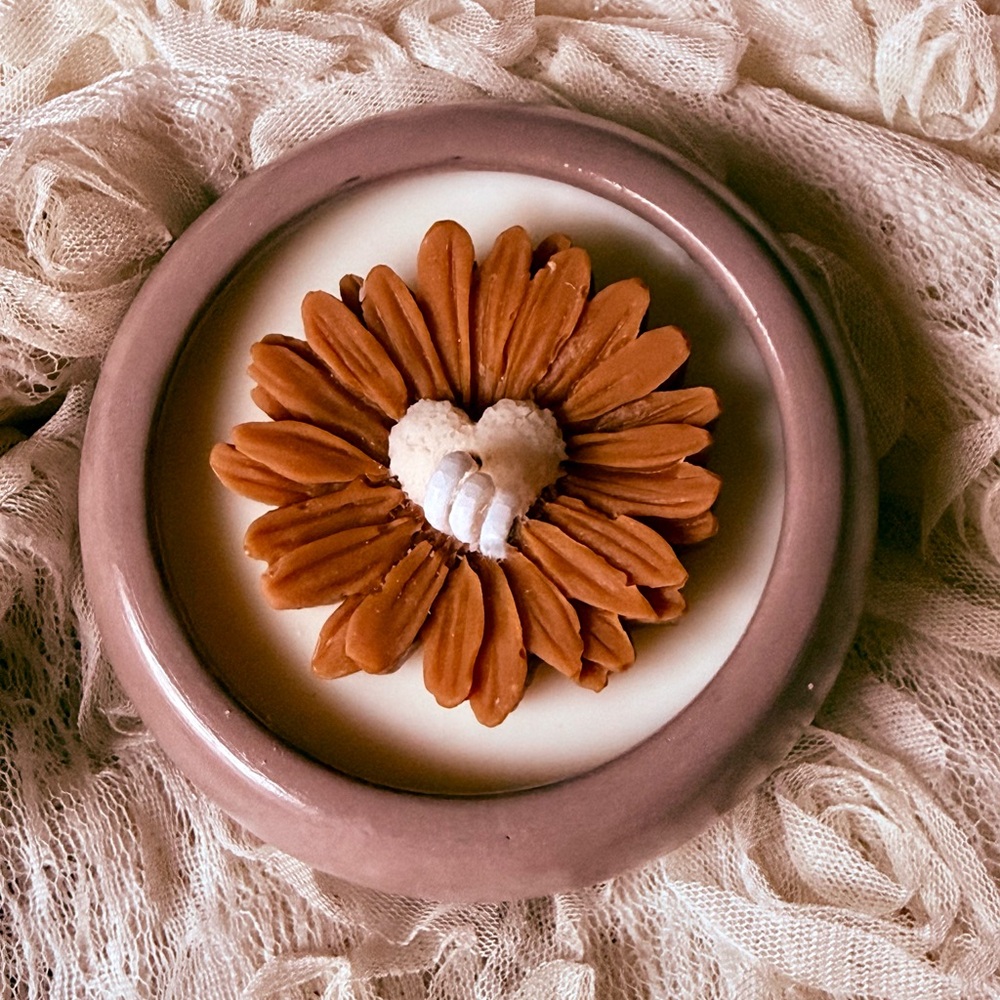Decorative Flower Plate with Heart Center